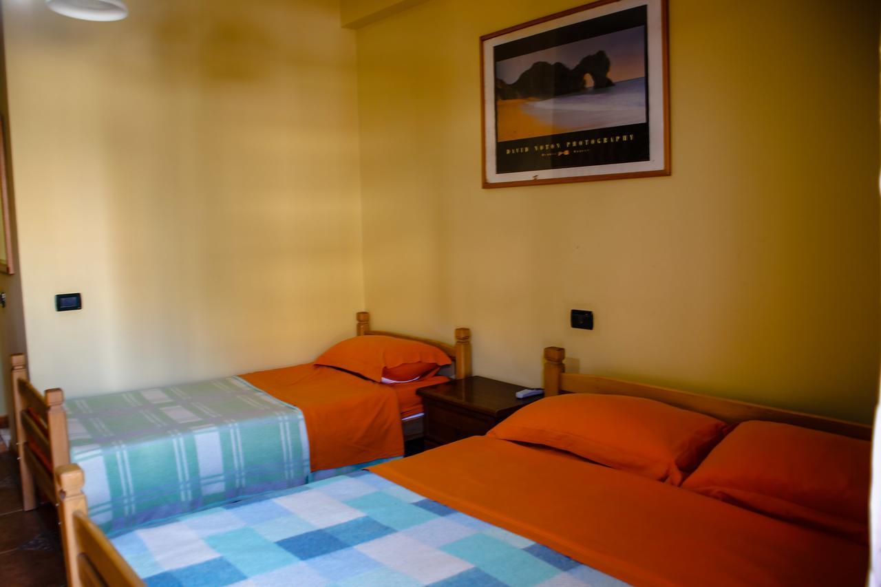 Hotel La Quercia Durrës Extérieur photo