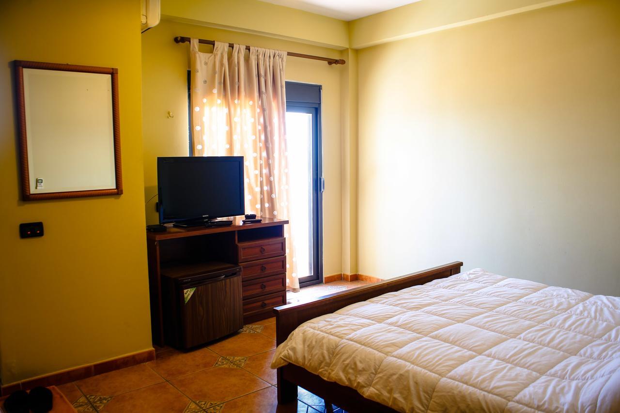 Hotel La Quercia Durrës Extérieur photo